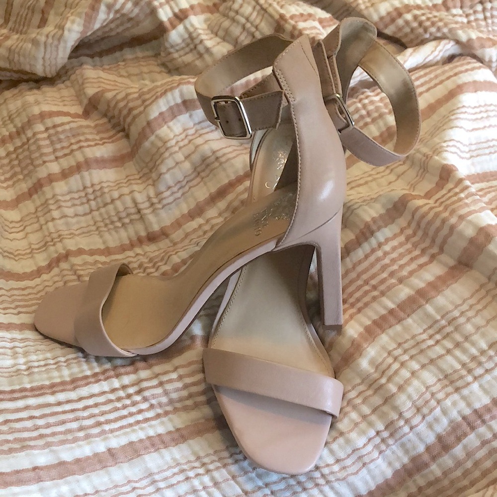 Vince Camuto brand new ankle strap high heeled sandal beautiful blush nude tone